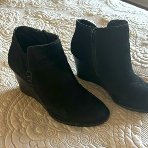 Black Lucky Brand booties